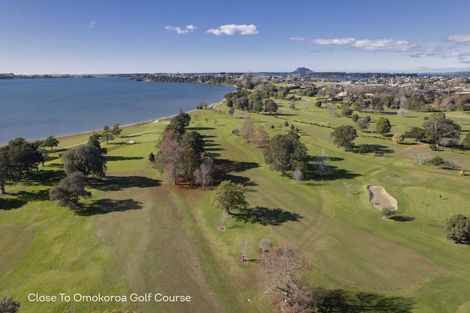 Photo of property in Waterview Estate, 53/4 Greystone Place, Omokoroa, 3114