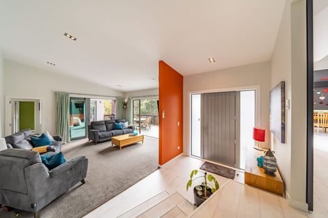 Photo of property in 9 Sylvan Way, Silverstream, Upper Hutt, 5019