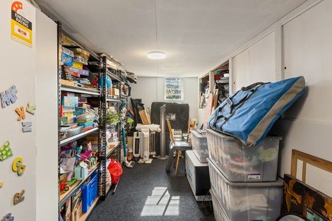 Photo of property in 58 Vodanovich Road, Te Atatu South, Auckland, 0610