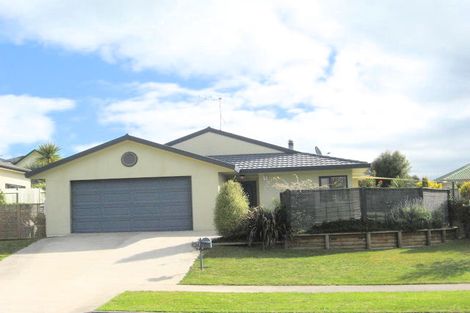 Photo of property in 16 Amberley Crescent, Bethlehem, Tauranga, 3110