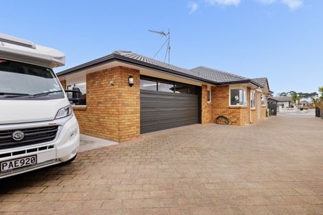 Photo of property in 90 Santa Monica Drive, Papamoa Beach, Papamoa, 3118