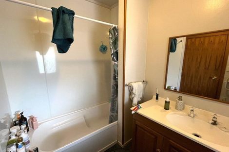 Photo of property in 6 Marne Street, Hokowhitu, Palmerston North, 4410