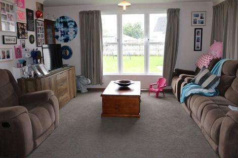 Photo of property in 4-6 Kittyhawk Row, Bulls, 4818