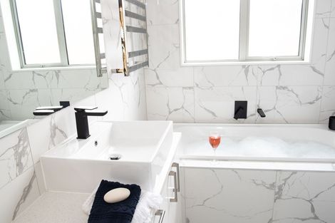 Photo of property in 5 Tilly Lane, Huapai, Kumeu, 0810