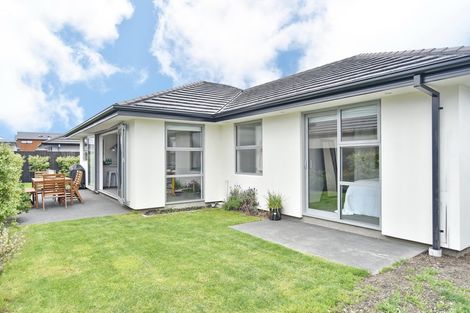 Photo of property in 11 Robalan Close, Halswell, Christchurch, 8025