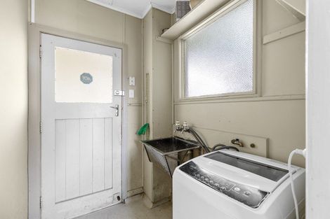 Photo of property in 4 Renfrew Place, Highbury, Palmerston North, 4412