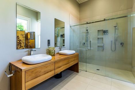 Photo of property in 16 Bond Street, Marton, 4710