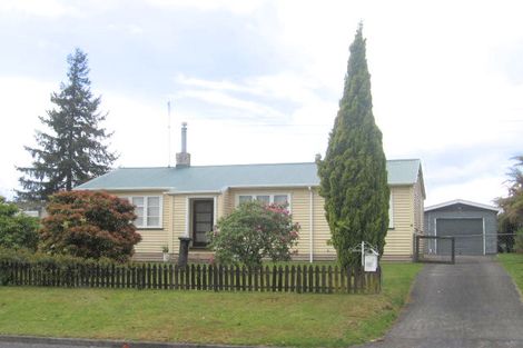 Photo of property in 33 Moana Crescent, Mangakino, 3421