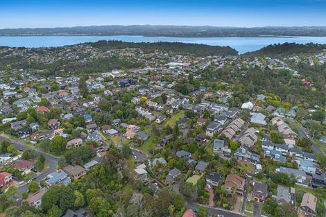 Photo of property in 30 Glenwood Avenue, Birkenhead, Auckland, 0626