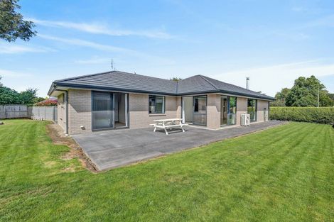 Photo of property in 5 Oakden Drive, Darfield, 7510