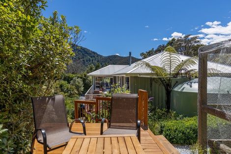 Photo of property in 762 Queen Charlotte Drive, Havelock, Picton, 7281