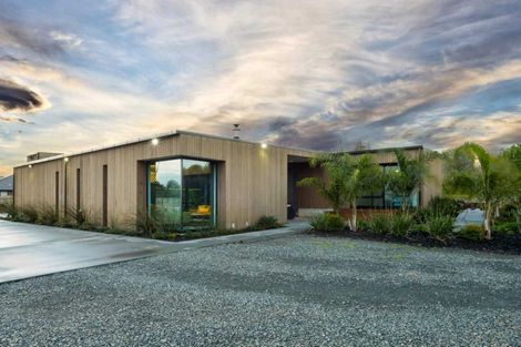 Photo of property in 16 Onukutara Place, Huntington, Hamilton, 3210