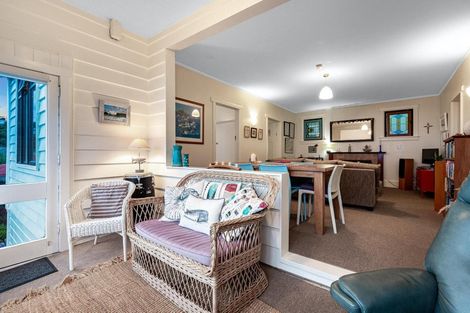 Photo of property in 162 Motuhara Road, Plimmerton, Porirua, 5026