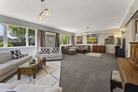 Photo of property in 8 Routley Crescent, Elderslea, Upper Hutt, 5018