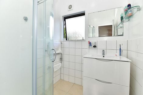 Photo of property in 1/169 Hibiscus Coast Highway, Red Beach, 0932