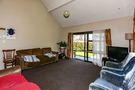 Photo of property in 60b Mcfaddens Road, St Albans, Christchurch, 8052