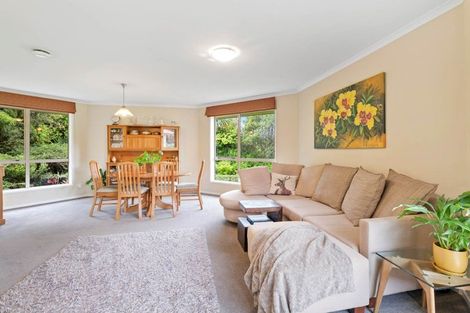 Photo of property in 20 Roberta Crescent, Orewa, 0931