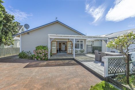 Photo of property in 8 Strathavon Road, Miramar, Wellington, 6022