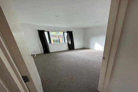 Photo of property in 4 Ridgemount Rise, Mangere Bridge, Auckland, 2022