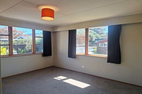 Photo of property in 18 Craig Grove, Elderslea, Upper Hutt, 5018