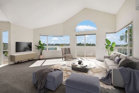 Photo of property in 8 Charlotte Street, Stanmore Bay, Whangaparaoa, 0932