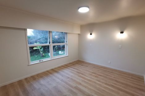 Photo of property in 2/7a Corrella Road, Belmont, Auckland, 0622