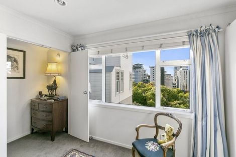 Photo of property in 55c Bolton Street, Kelburn, Wellington, 6012