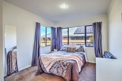 Photo of property in 14 Cairns Crescent, Rototuna, Hamilton, 3210