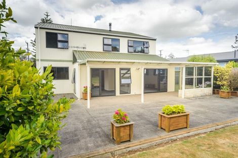 Photo of property in 36 Wanganui Road, Marton, 4710