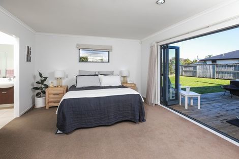 Photo of property in 14 Madison Street, Cambridge, 3434