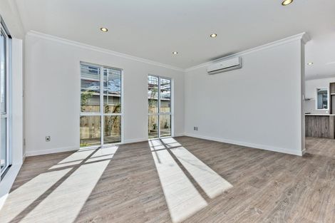 Photo of property in 10 Seafort Lane, Silverdale, 0932