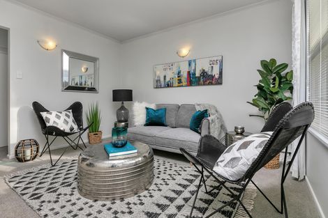 Photo of property in 231a Point Chevalier Road, Point Chevalier, Auckland, 1022