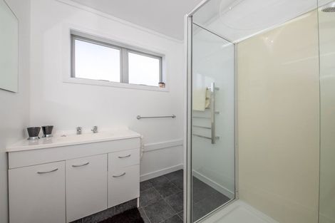 Photo of property in 97 Queen Street, Westport, 7825