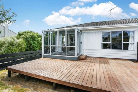Photo of property in 12c Youngs Road, Papakura, 2110
