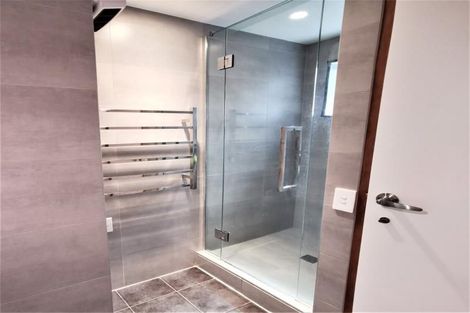 Photo of property in 3 Kimberly Grove, Greenhithe, Auckland, 0632