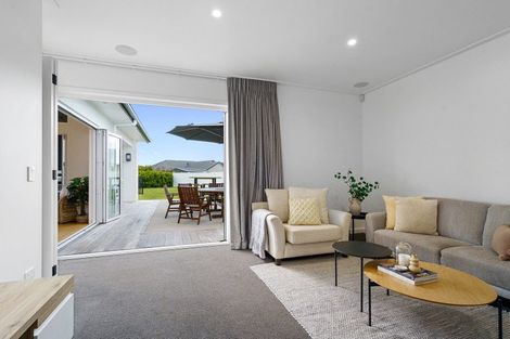 Photo of property in 12 Mike Smith Drive, Cambridge, 3434