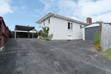 Photo of property in 65 Godley Road, Green Bay, Auckland, 0604
