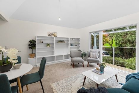 Photo of property in 15 Lawson Place, Mount Victoria, Wellington, 6011