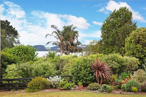 Photo of property in 27 Bayview Drive, Waiuku, 2123