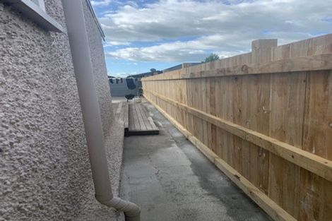 Photo of property in 68 Roberts Line, Kelvin Grove, Palmerston North, 4414