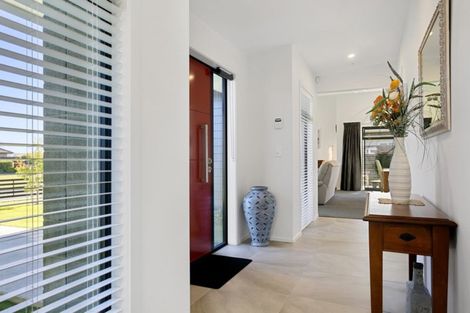 Photo of property in 10 Windsor Street, Richmond Heights, Taupo, 3330