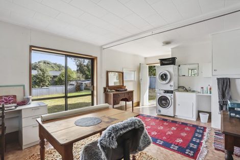 Photo of property in 19 Beach Valley Road, Piha, New Lynn, 0772