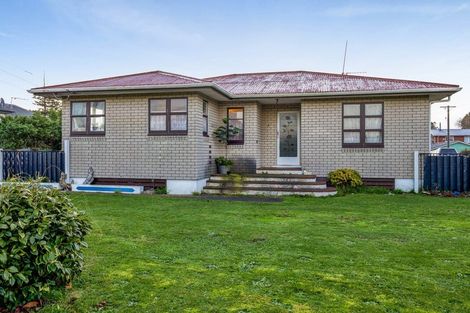 Photo of property in 18 Puriri Street, Hawera, 4610