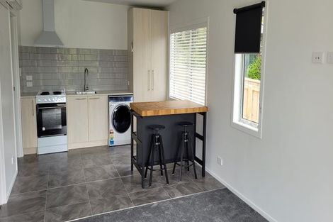 Photo of property in 104 Carthew Street, Okato, 4335