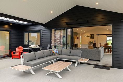 Photo of property in 90 Hugo Shaw Drive, Cambridge, 3434