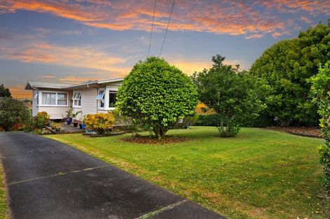 Photo of property in 207 Hobsonville Road, Hobsonville, Auckland, 0618