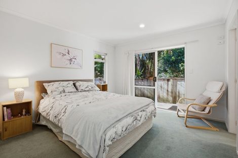 Photo of property in 18 Bateleur Close, Welcome Bay, Tauranga, 3112