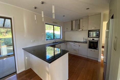 Photo of property in 15 Kingsclere Place, Goodwood Heights, Auckland, 2105