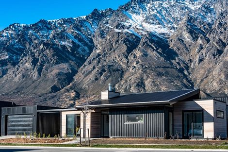 Photo of property in 34 Shepherd Road, Jacks Point, Queenstown, 9371