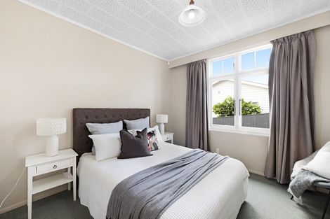 Photo of property in 15 Saltaire Street, Avondale, Auckland, 1026